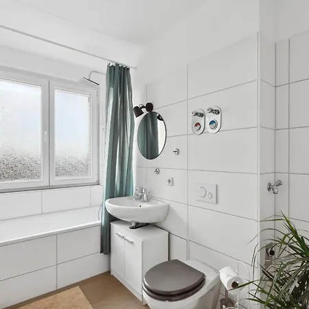 Larooms - Np61 - 2 - 4 Betten - Waschmaschine - Parkplatz - Balkon Apartment *