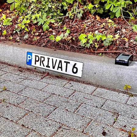 Larooms - Np61 - 2 - 4 Betten - Waschmaschine - Parkplatz - Balkon Merseburg