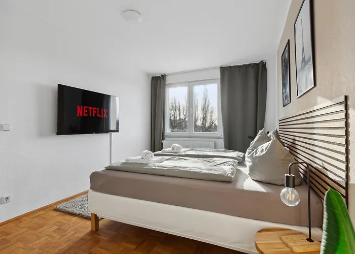 Lägenhet Larooms - Np61 - 2 - 4 Betten - Waschmaschine - Parkplatz - Balkon Merseburg