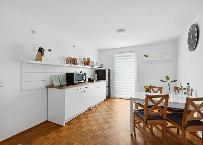 Larooms - Np61 - 2 - 4 Betten - Waschmaschine - Parkplatz - Balkon Apartmán