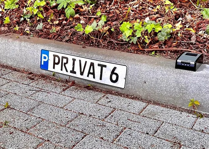 Larooms - Np61 - 2 - 4 Betten - Waschmaschine - Parkplatz - Balkon Merseburg